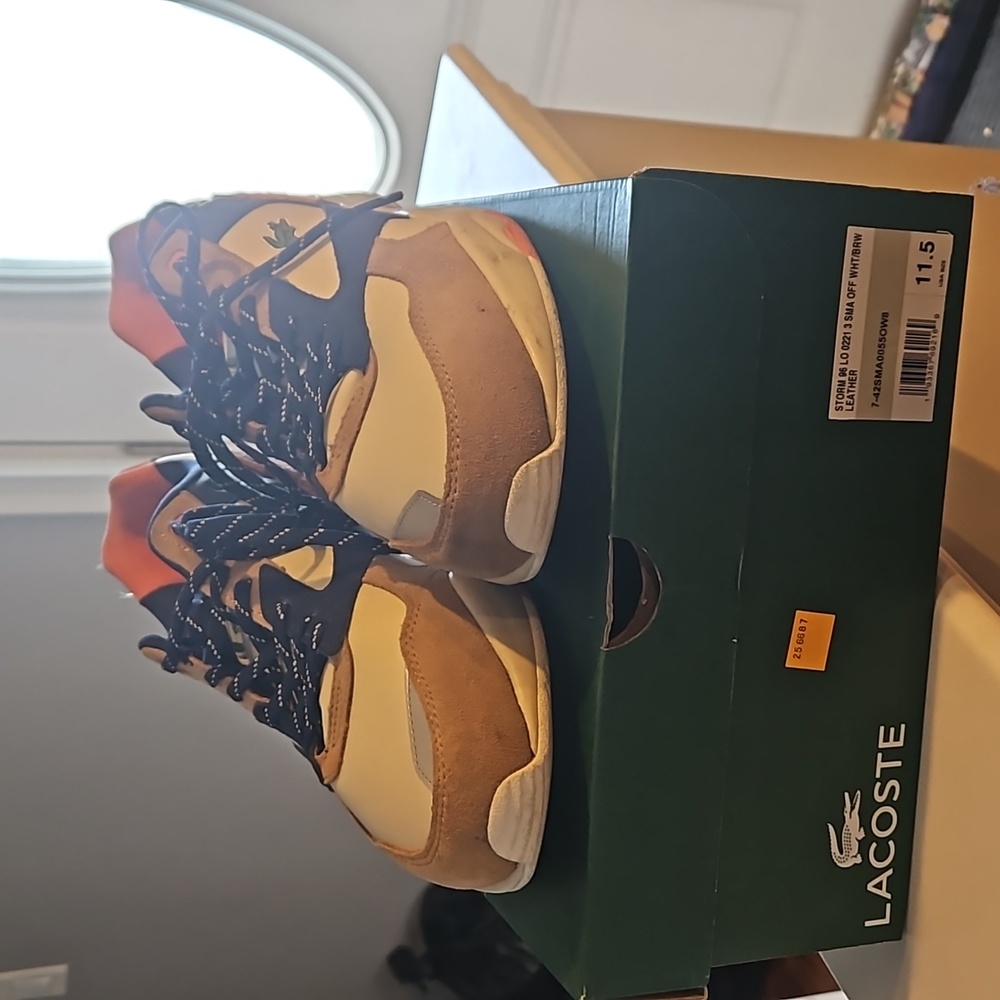 Sneakers